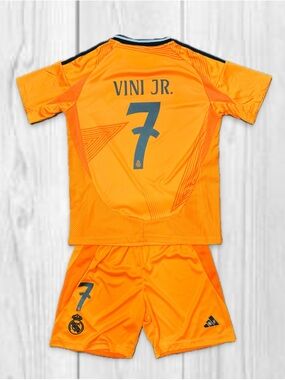 YOUTH Vini Jr Jersey 26’ Orange Alternate Kit (Jersey + Shorts) LARGE (28) 10/12